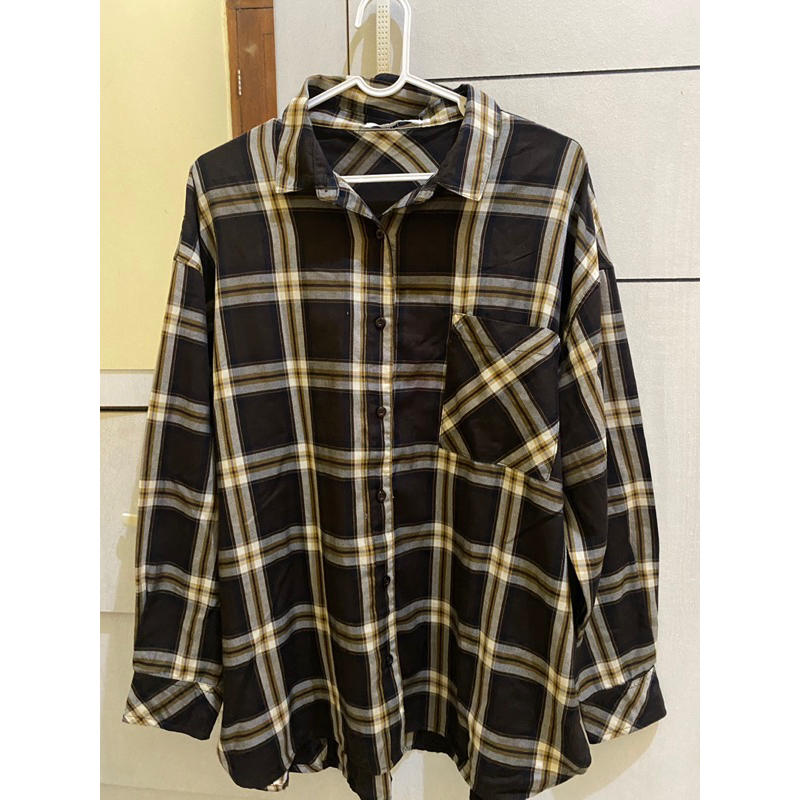 PRELOVED ATASAN KEMEJA WANITA AMERICAN HOLIC