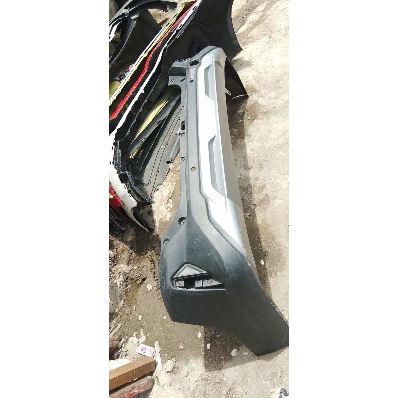 bemper belakang rush 2023-2024