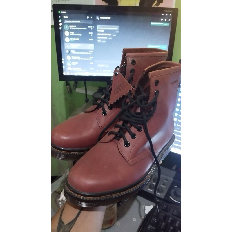 High boots maroon | Mancow