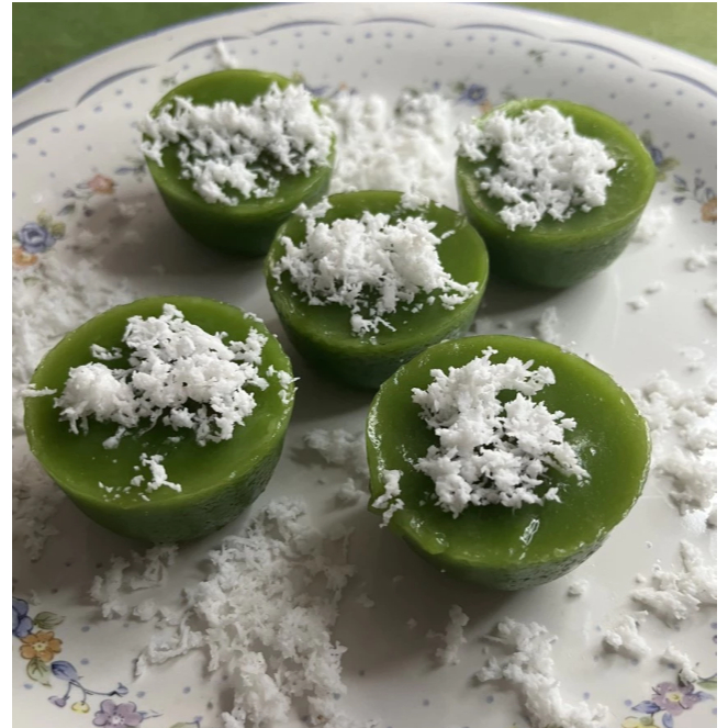 

Lumpang Pandan Kue Ijo Kue Tradisional Camilan Jajanan Pasar Kue Basah ( 5 PCS )