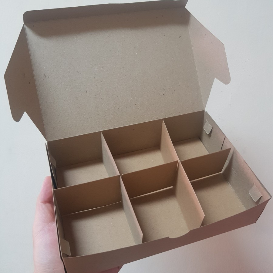 

Box Eggtart 22x15x5.5 Dus Fruitpie Sekat 6 Cokelat