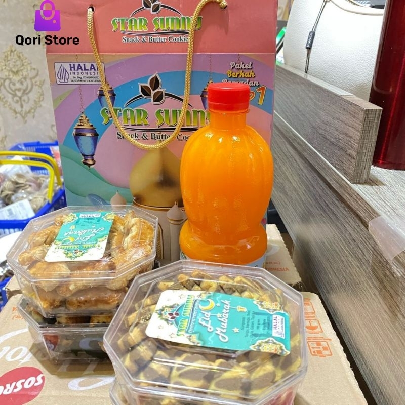 

Qori Store - Kue Sirup Putra Matahari / Parcel Kue Lebaran / Parcel Lebaran Parsel Lebaran / Hampers Lebaran