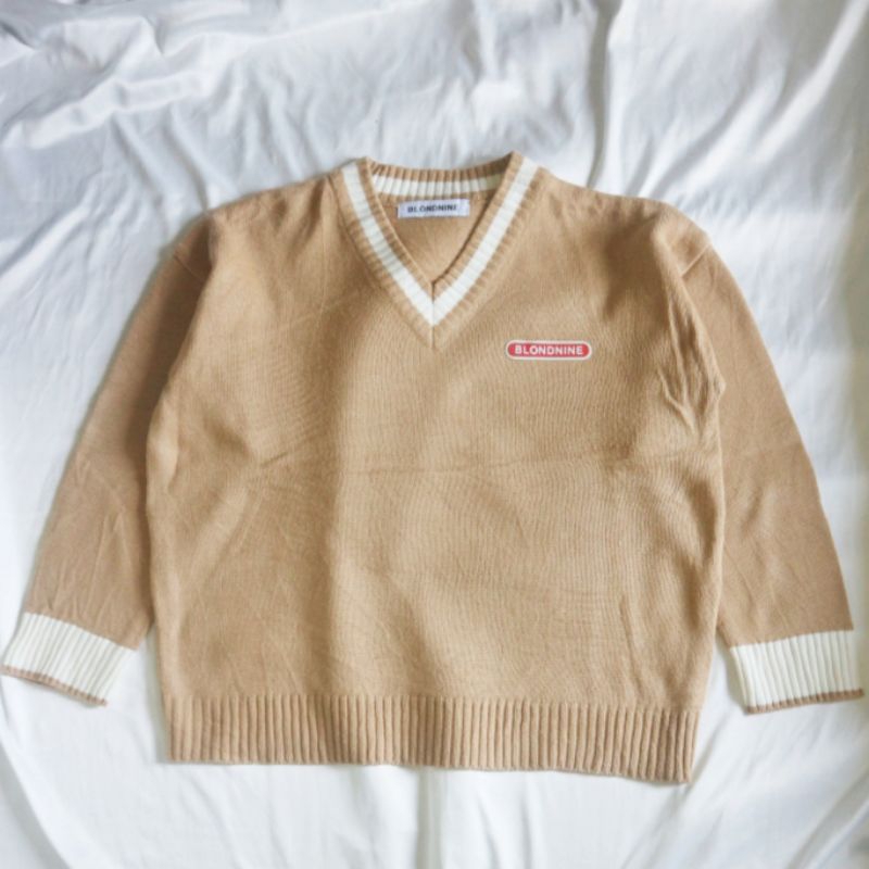 BLONDNINE Stray Kidz Seventeen Idol. Korean Knitwear Brown Vneck Sweater Oversize Boxy Like New Swea