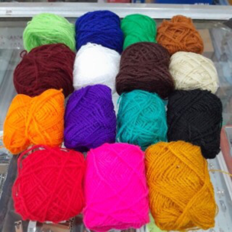 Benang Woll Gulungan kecil / Benang Menyulam dan merajut