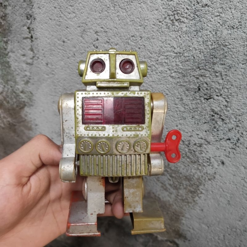 Robot Jadul Vintage