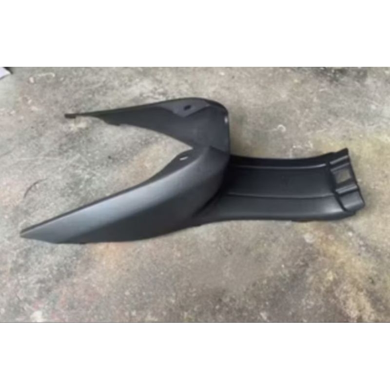 cover body tutup tengki depan Yamaha fizr fiz sambungan body depan / tutup tengki depan Yamaha fizr