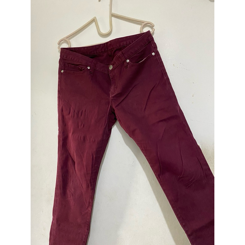 Celana Uniqlo Pants Maroon