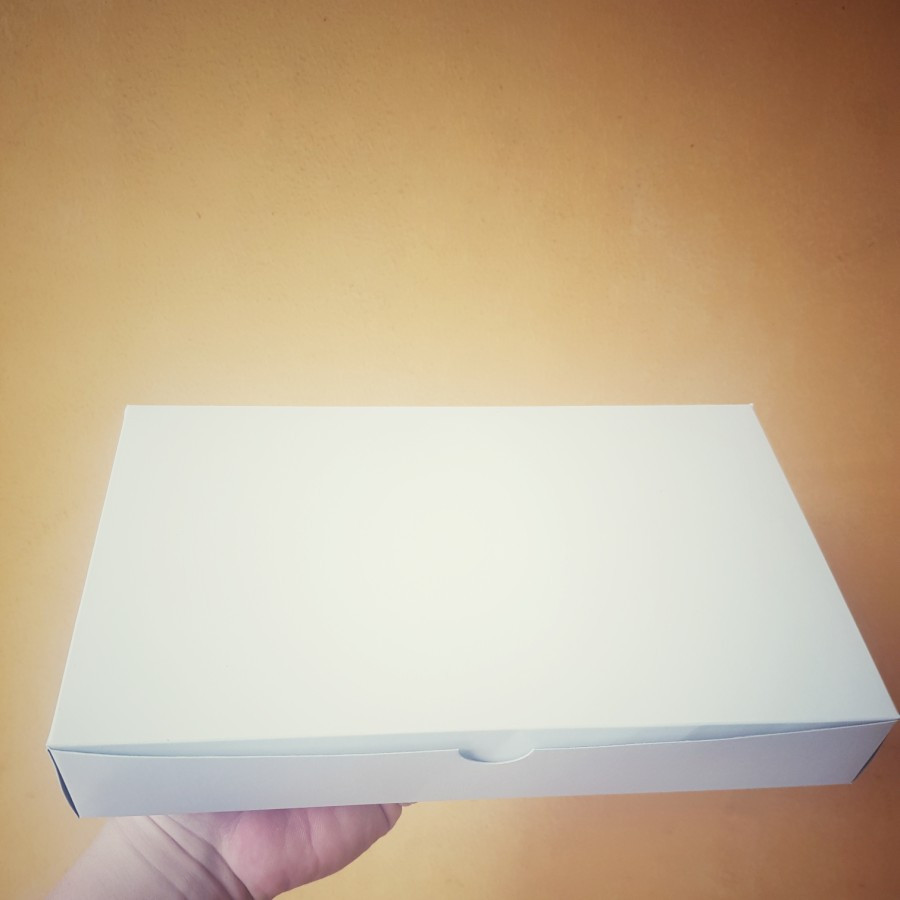 

Box Mochi 25.5x15.5x4 Dus Kue Sekat 15 Putih