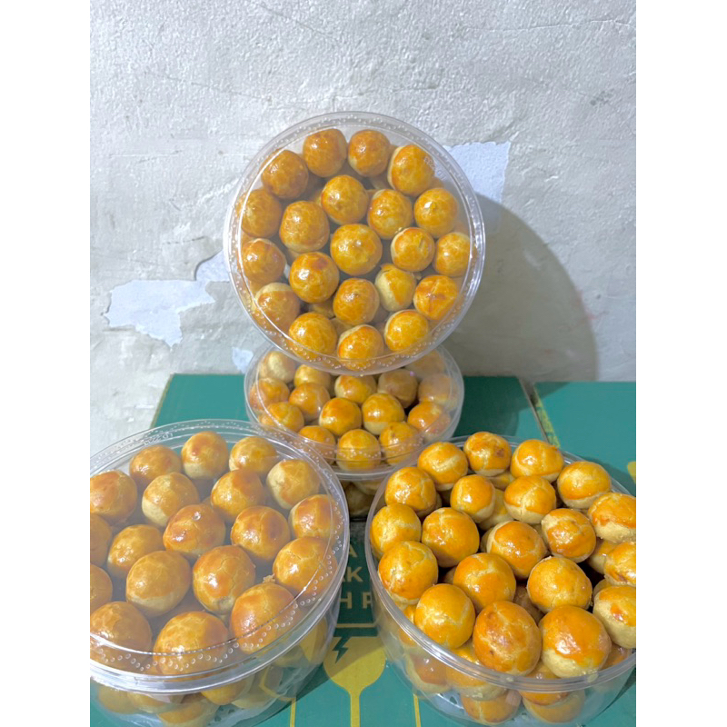 

Kue Kering Lebaran 500 gram, 300gram. Kue kering nastar , kue kering keju ,kue kering sagu , kue kering semprit