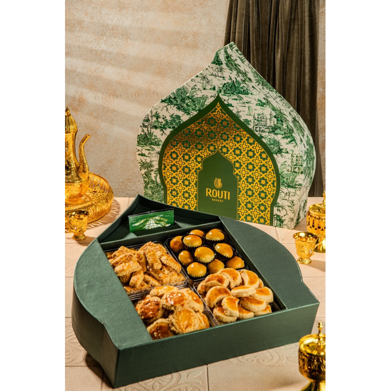 

MECCA - LEBARAN HAMPERS EID MUBARAK 2025 READY STOCK KUE KERING NASTAR WISJMAN KASTENGEL KUE KACANG