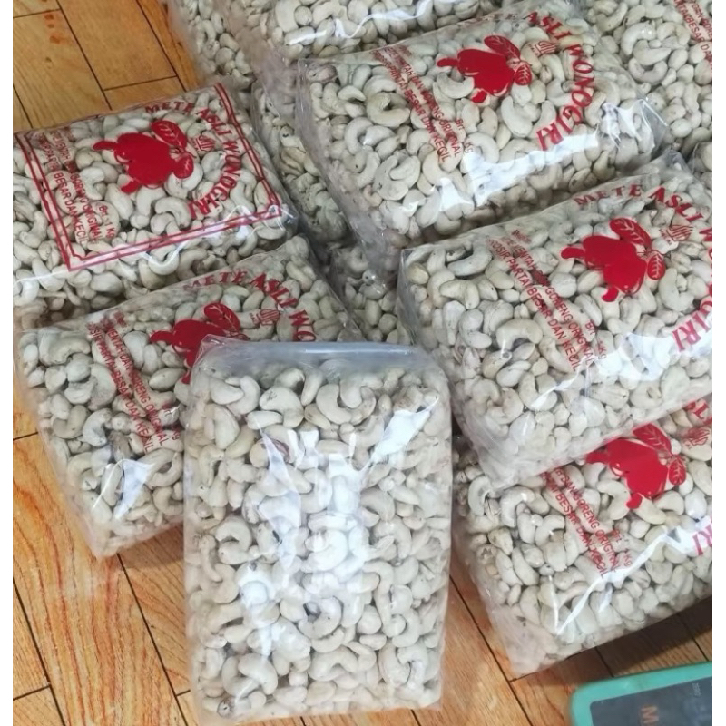 

KACANG MENTE ASLI WONOGIRI MENTAH 1KG