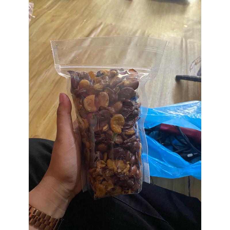 

kacang koro kulit