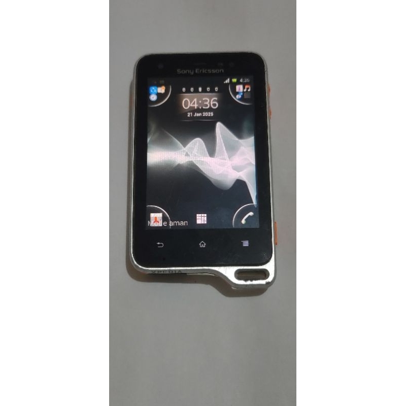 Sony Ericsson Xperia Active ST17