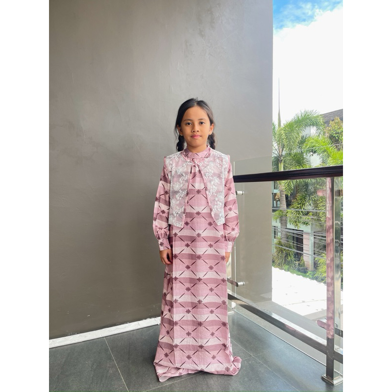 GAMIS ROMPI motif Brokat