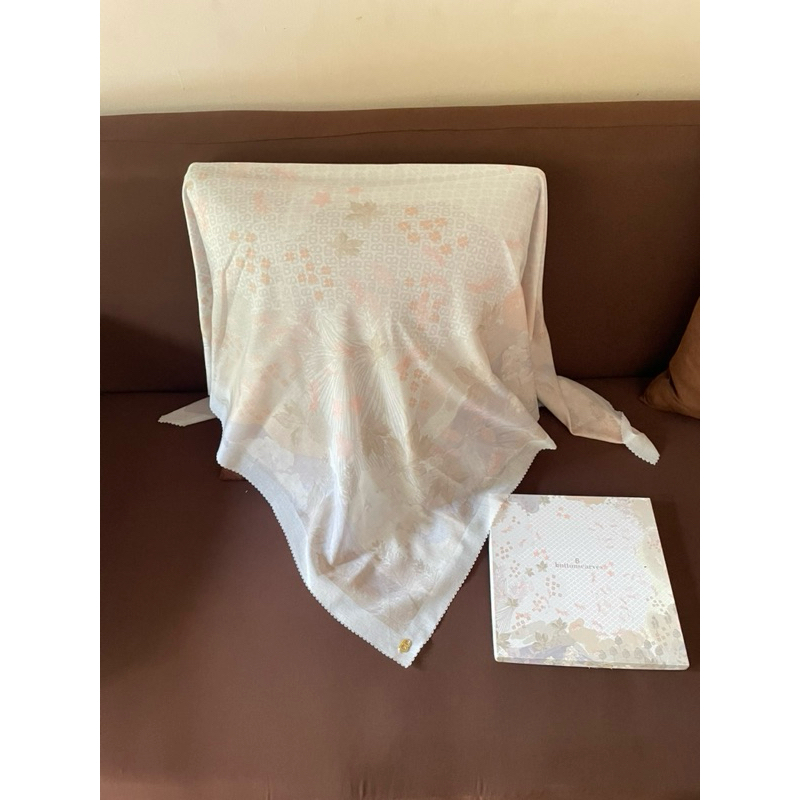 Buttonscarves Iseltwald Snow