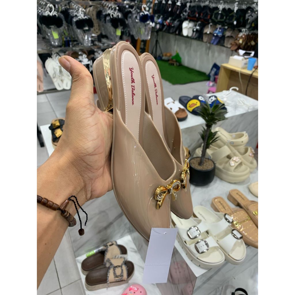Sandal Sepatu Slip On Karet wanita Jelly Youth Balance Ujung Lancip Pita Gresi kekinian Terbaru | Pa
