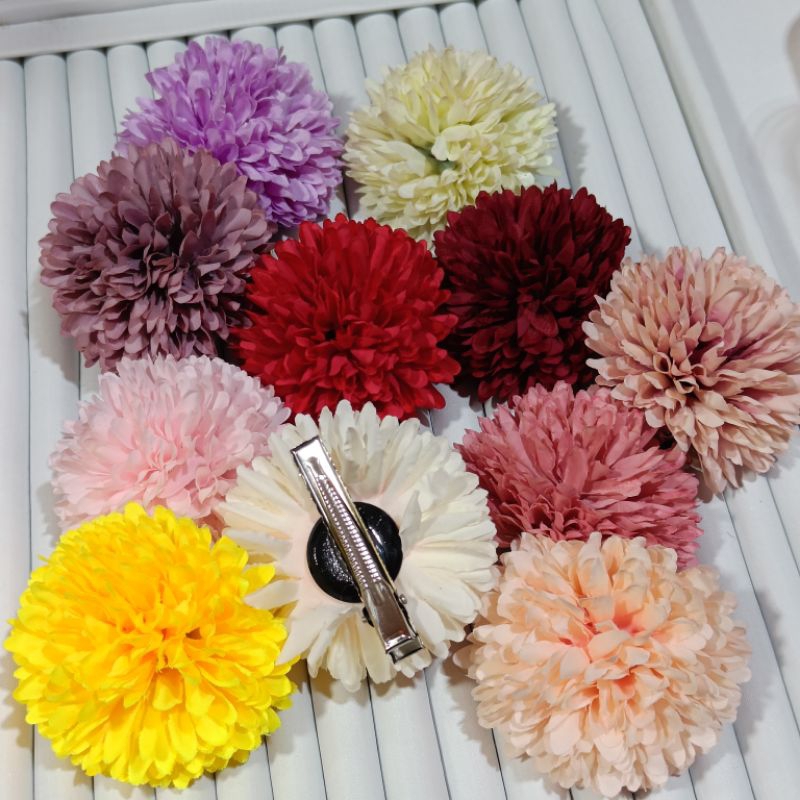 Hairclip / jepit bunga / cucuk semanggi bunga dandelion/ jepit bunga sanggul Bali