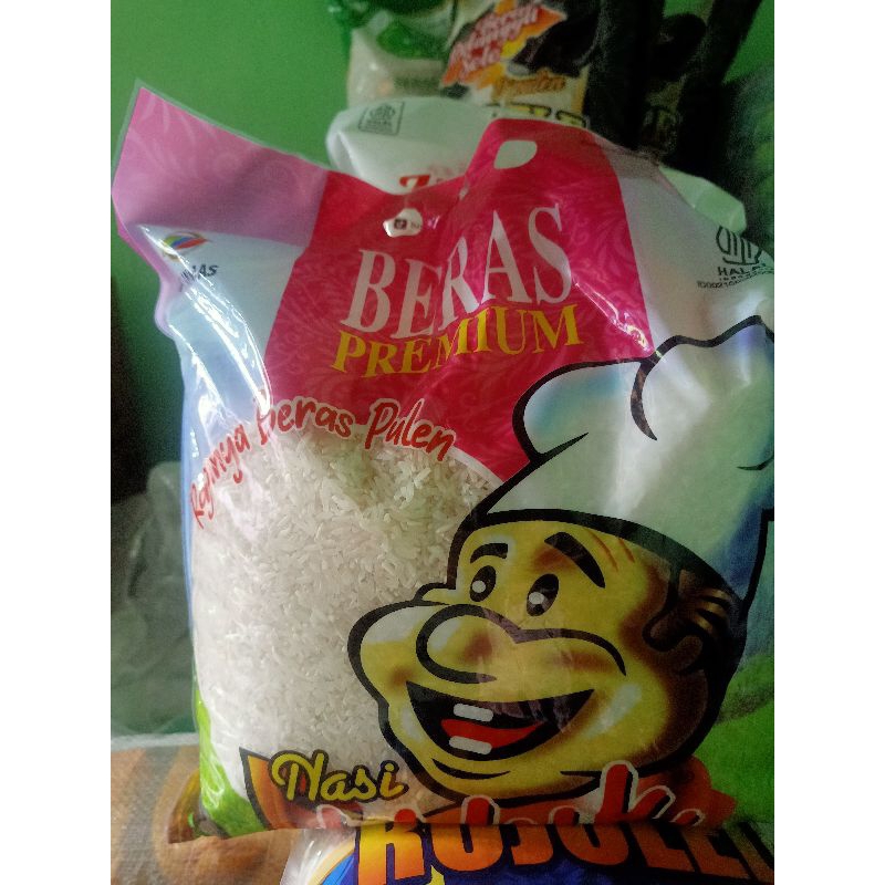 

2pcs beras premium merk uduk 3kg