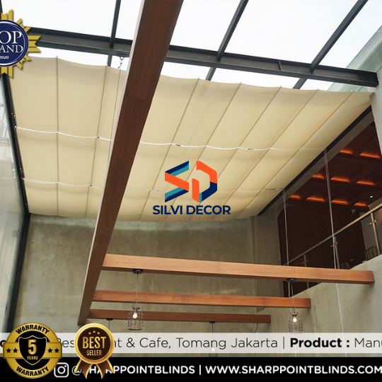 Atap skylight - Skylight blind penutuo atap ruangan semi indoor