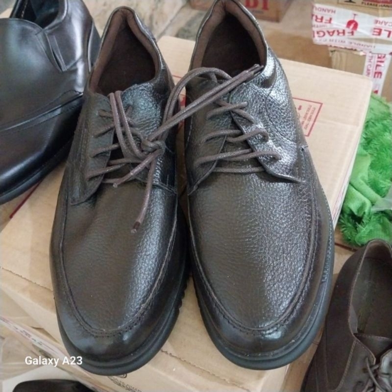 sepatu kulit bekas buccheri..ori rejeki dikit