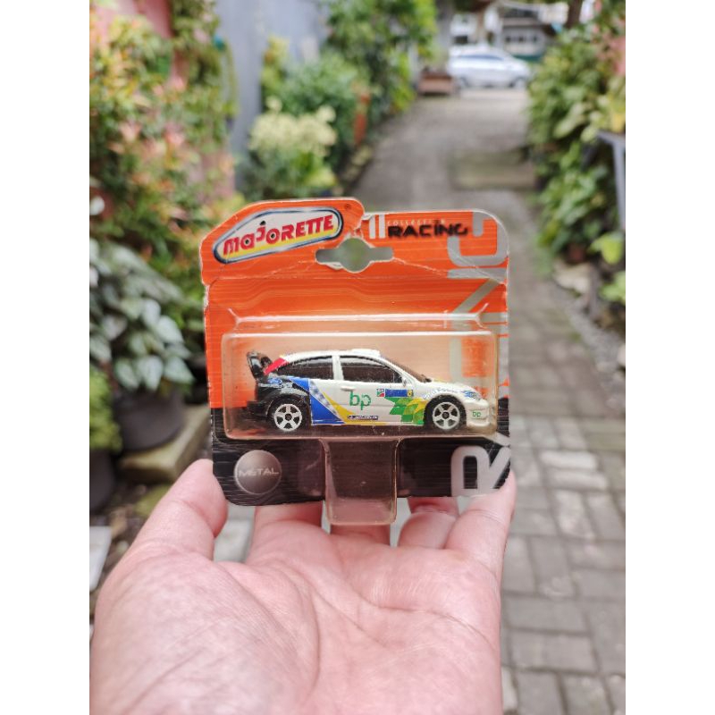Majorette Ford Focus Rally WRC BP No 8 Racing Car Wheell 5CSW