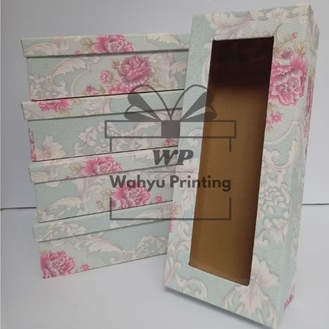 

Box Mukena/Hampers/Kado Bahan Wallpaper Ukuran 30×12×7 cm