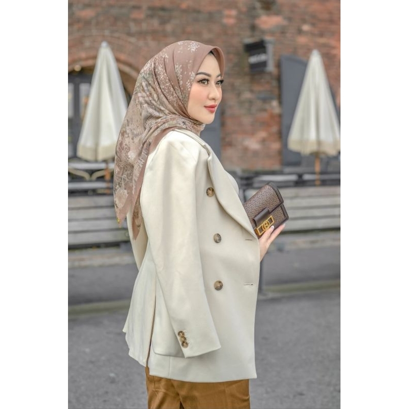 [New] Buttonscarves Series New York 3