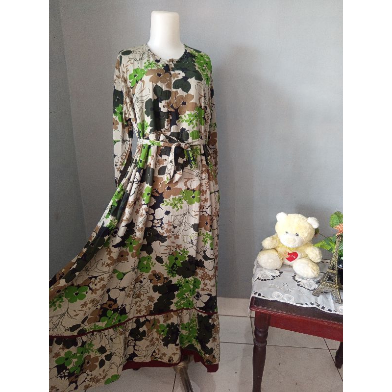Gamis Wanita Syar'i bahan Wolfis Premium