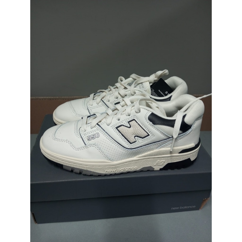 New Balance 550 Cream Black
