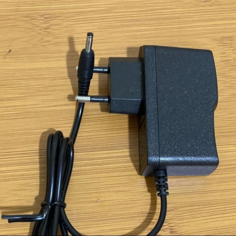 Adaptor 5V 2A Jack Kecil 3.5mm
