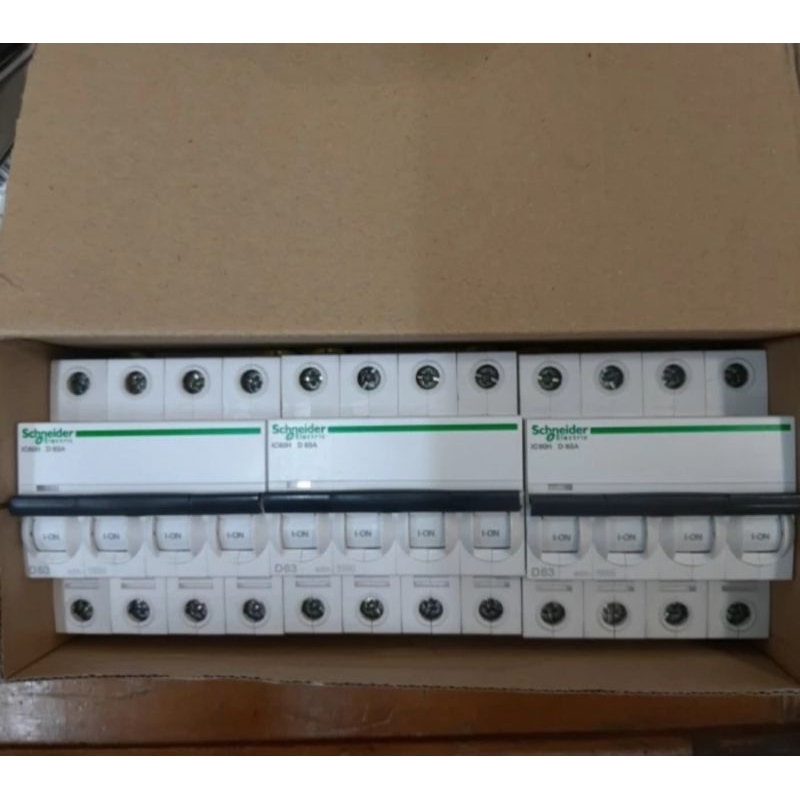 MCB SCHNEIDER iC65N 4P 63A 6KA KURVA D / 4P D63A A9F19463 ORIGINAL