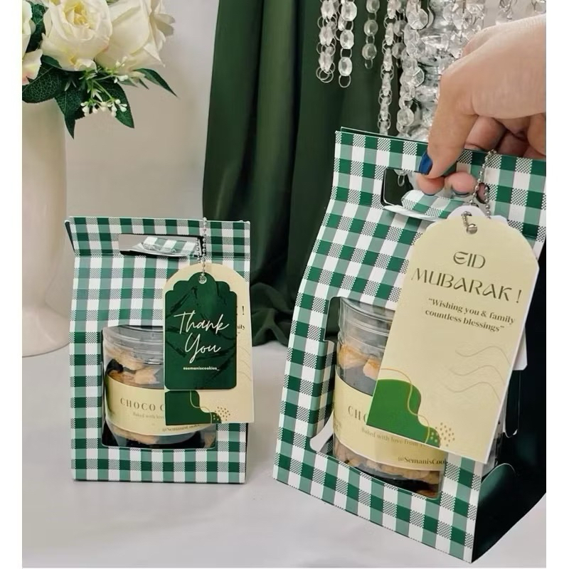 

Kotak Hampers Muat 1 Toples 400mil/600 mil