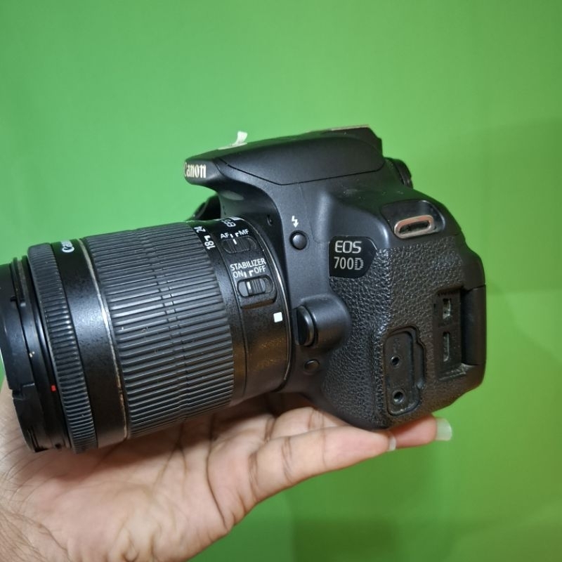 KAMERA DSLR CANON 700D / CANON EOS 700D VIGNET