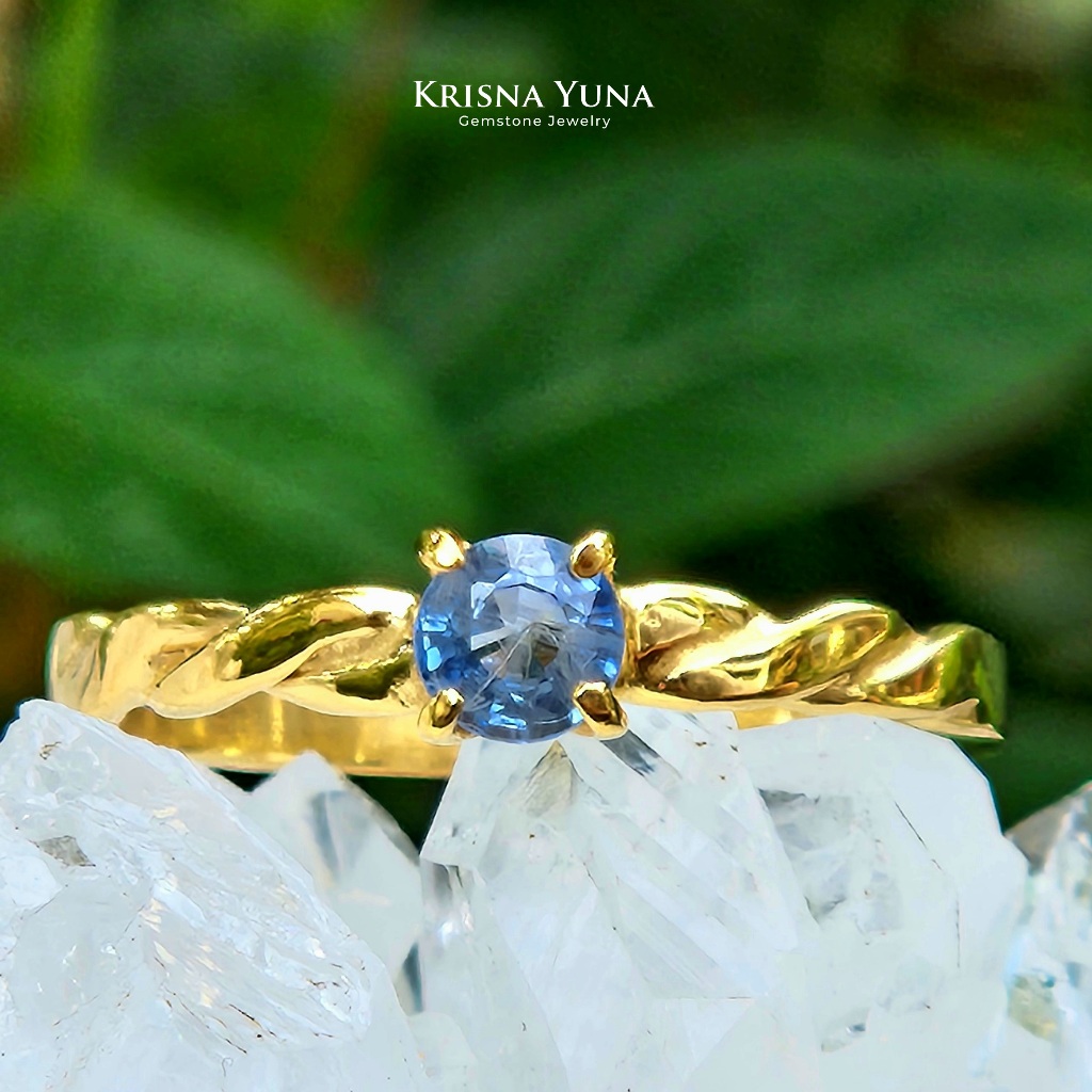 Natural Srilankan Blue Sapphire Ring