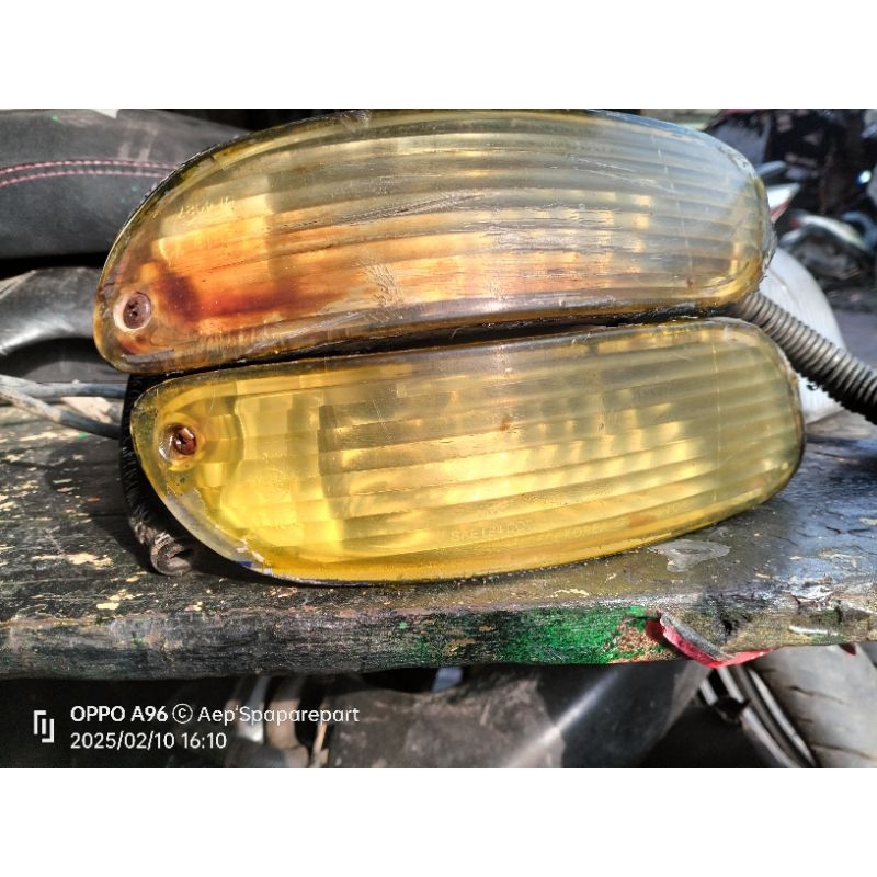 lampu seen bemper mobil Timor harga /pcs