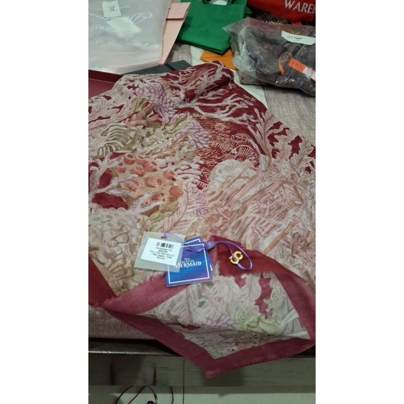 Buttonscarves The Little Mermaid Red Algae split pymnt baca deskripsi