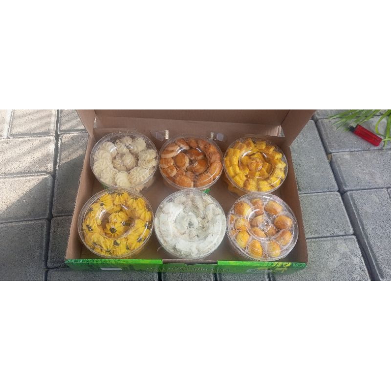 

hampers lebarannya/paket lebaran/paket kue lebaran