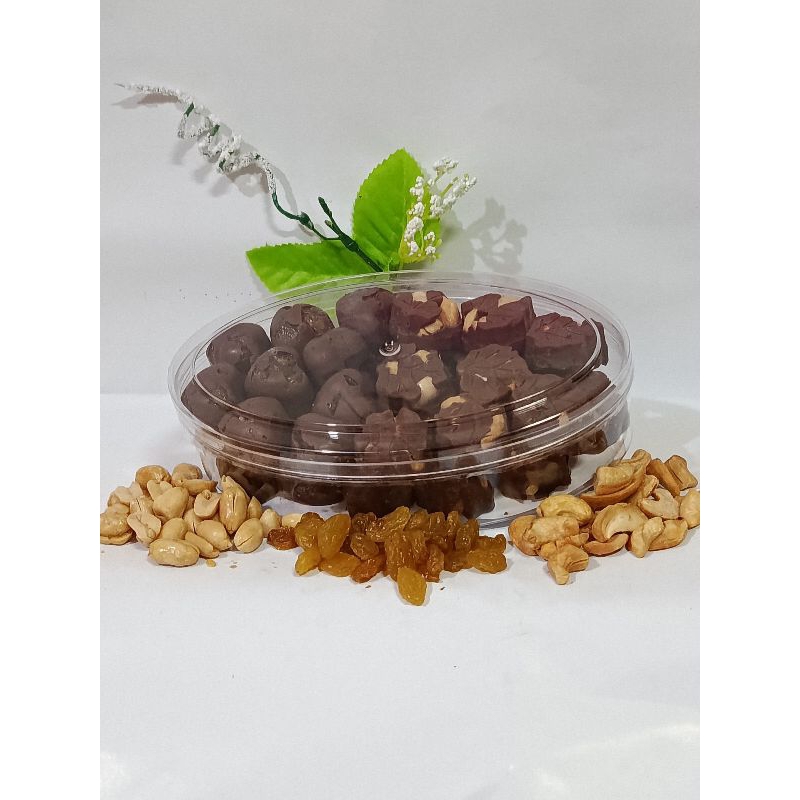 

Milk Chocolate Mix (Coklat susu dengan mix isian)