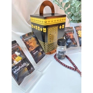 

Box Kabah Tinggi 13 Cm Lebih Elegan Untuk Gift Umroh Haji Kemasan Cantik Sajadah Travel Snack Umroh Haji, Zam Zam, Kismis, Kurma, Kacang Arab, Parfum, Hena, Pistachio, Almond, Arab Makkah Madinah