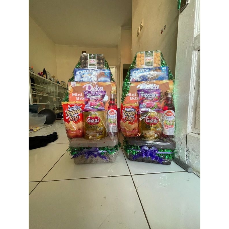 

parcel hadiah spesial bisa request