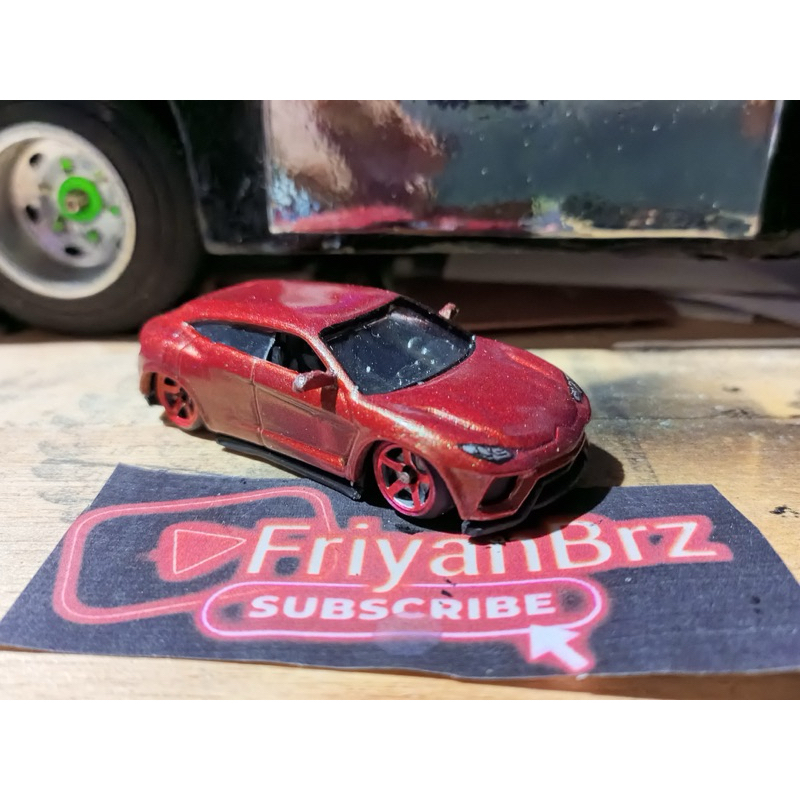 Diecast custom Hotwheels Lamborghini Urus ceper loose