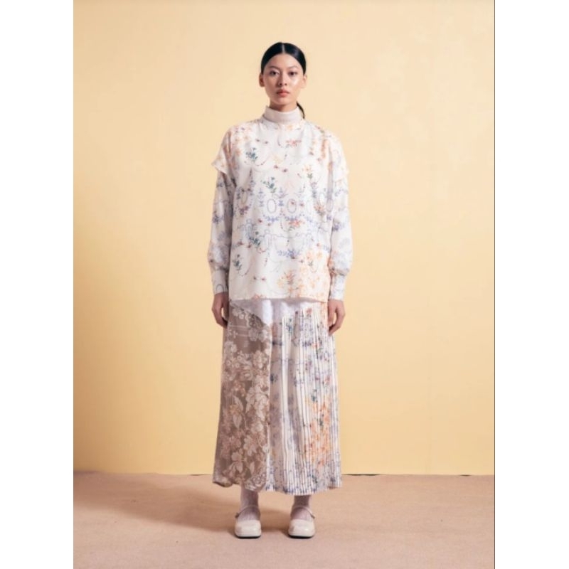 SALE FREESIA TOP PLEATS , LILAS SIDE TOP PLEATED RIA MIRANDA X IKYK