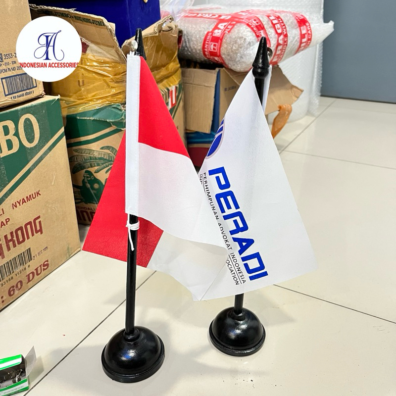 Tiang Bendera Meja + Bendera Indonesia & Peradi