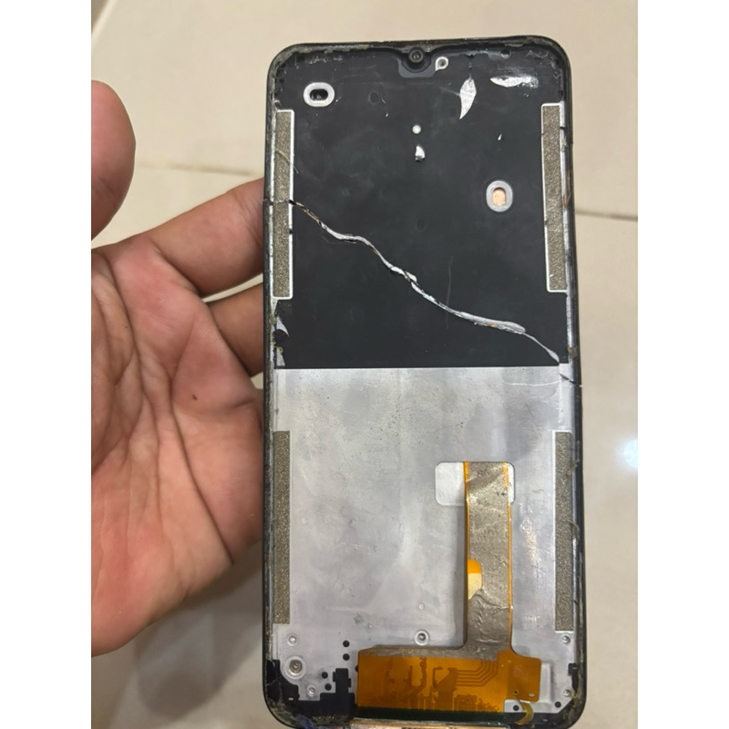 REALME C11 minus mati total