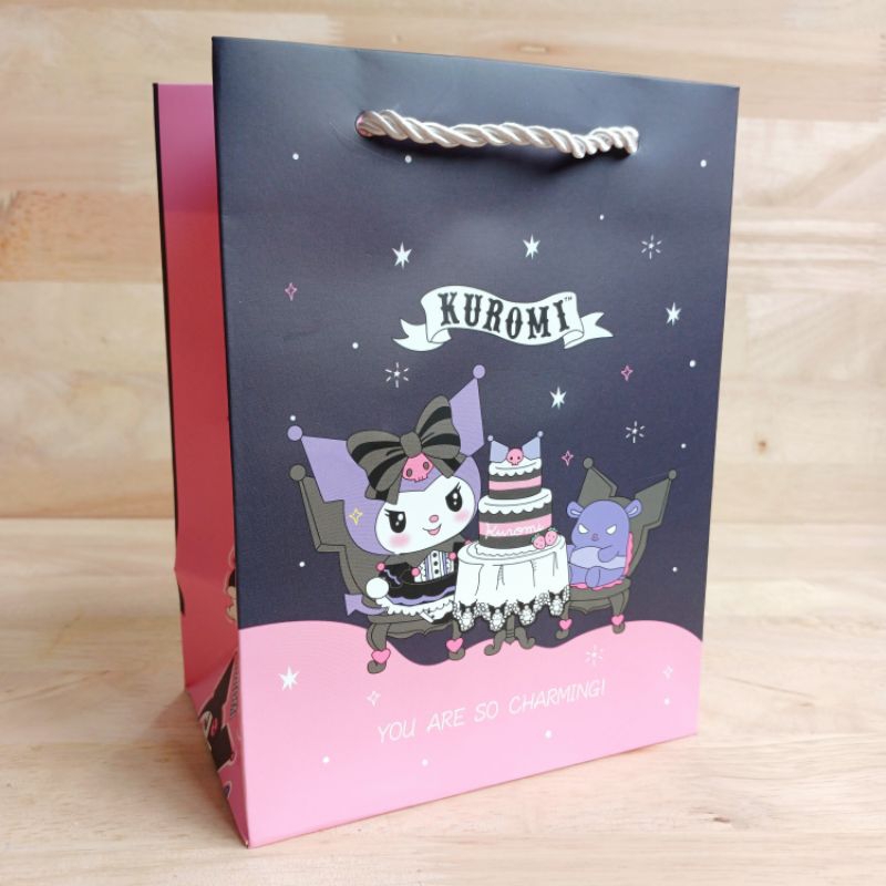 

Paperbag tas kado kecil sanrio KUROMI 4219A8