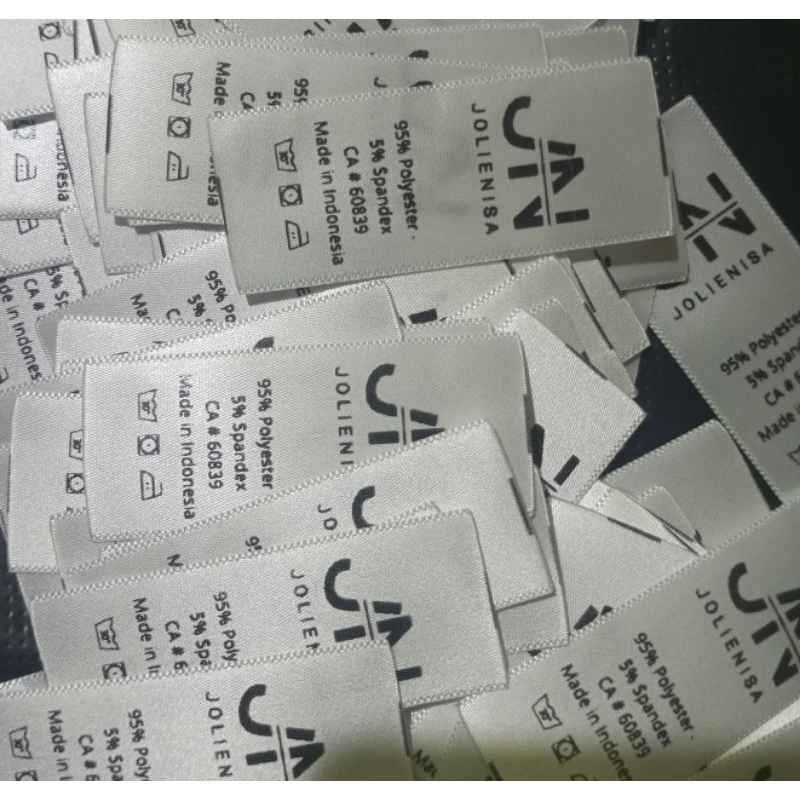 

Label baju,Label kaos,Label tas,Label hijab,Label pita