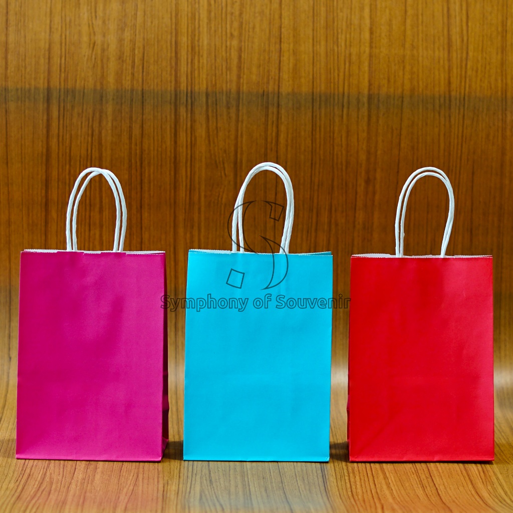 

Paper Bag Polos Tas Belanja / Shopping Bag / Tas Souvenir / Goodie Bag