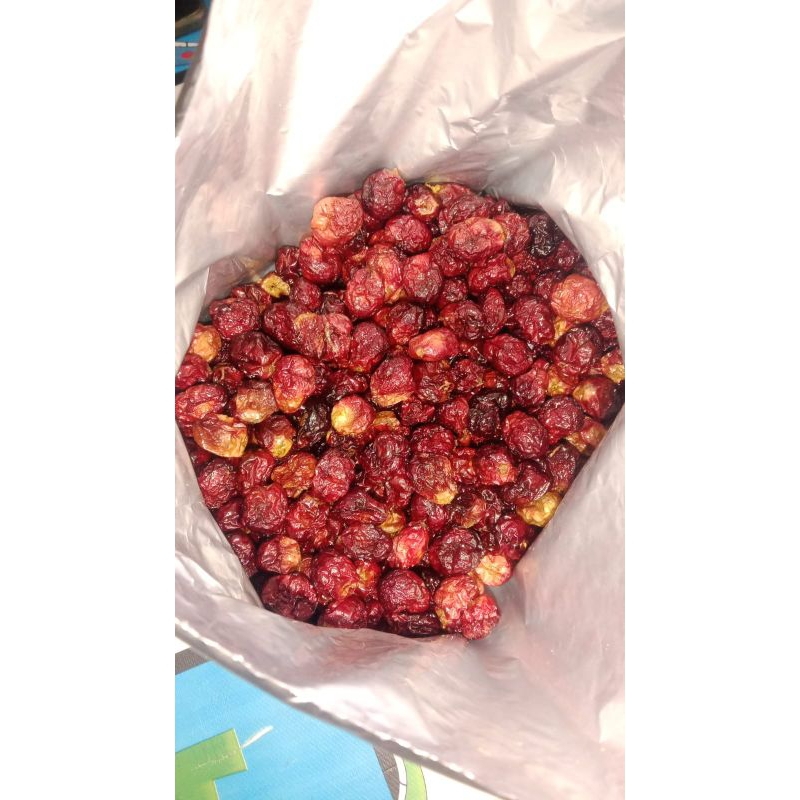 

keripik buah anggur merah