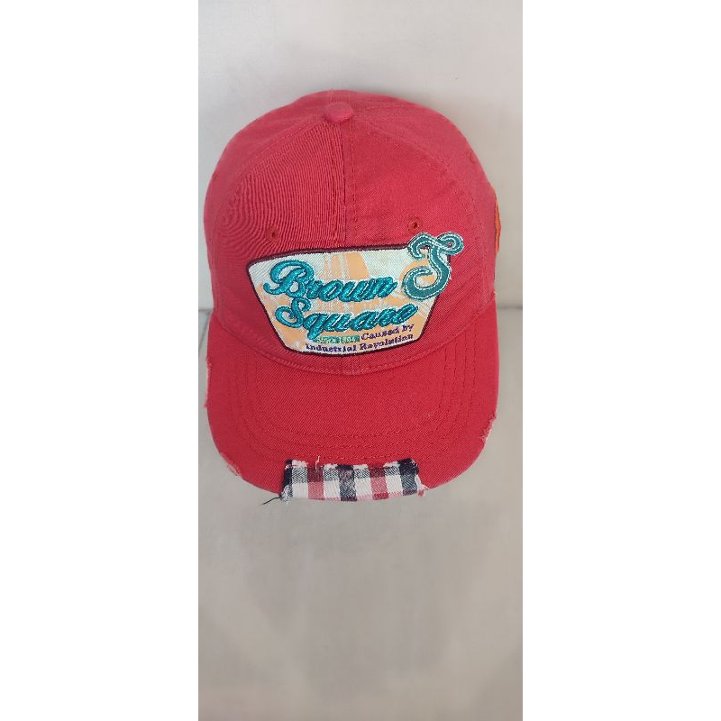 Topi second merah brown square