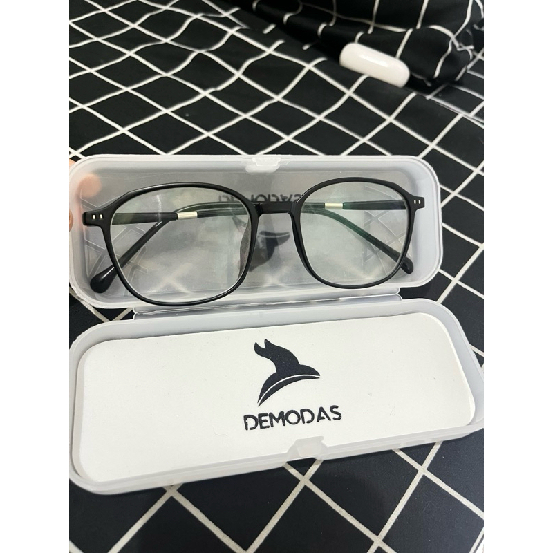 kacamata demodas